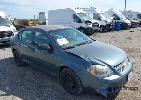 2005 Chevrolet Cobalt z USA, uszkodzony, nr VIN 1G1AK52F157666952